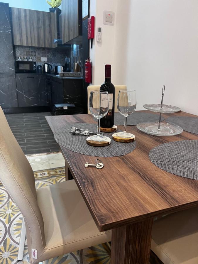 Dar Barbara - Duplex 1 Double Bed Maltese Style House Villa Cospicua Eksteriør bilde